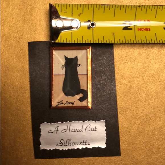 Art Show Cat Pin - Picture 3 of 4